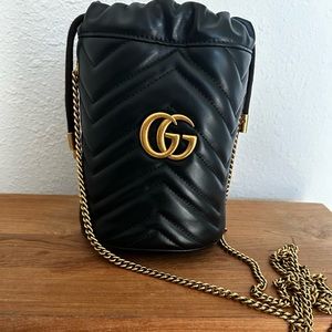 GG Marmont mini quilted leather bucket bag